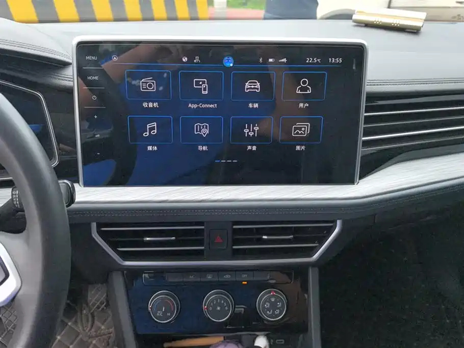 VOLKSWAGEN SAGITAR 2023