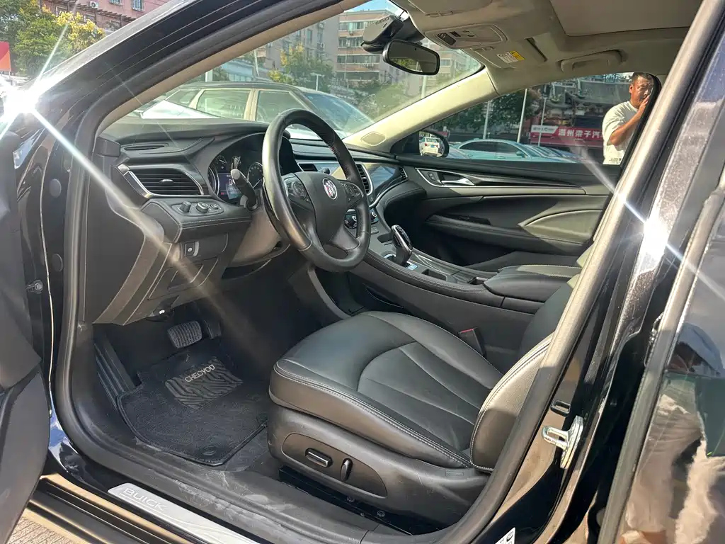 BUICK LACROSSE 2021