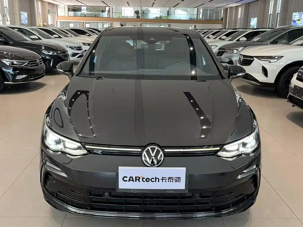 VOLKSWAGEN GOLF 2021
