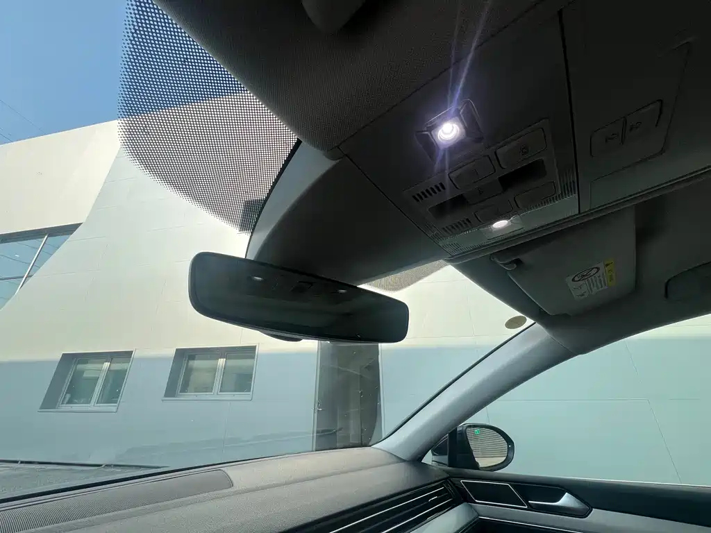 VOLKSWAGEN MAGOTAN 2022