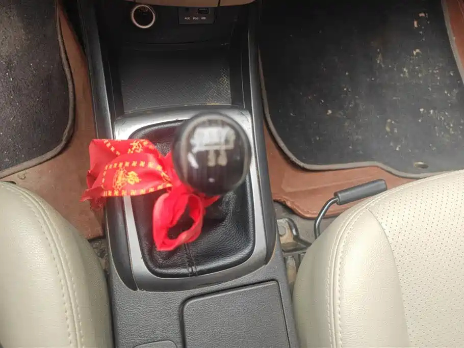 HYUNDAI CELESTA 2011