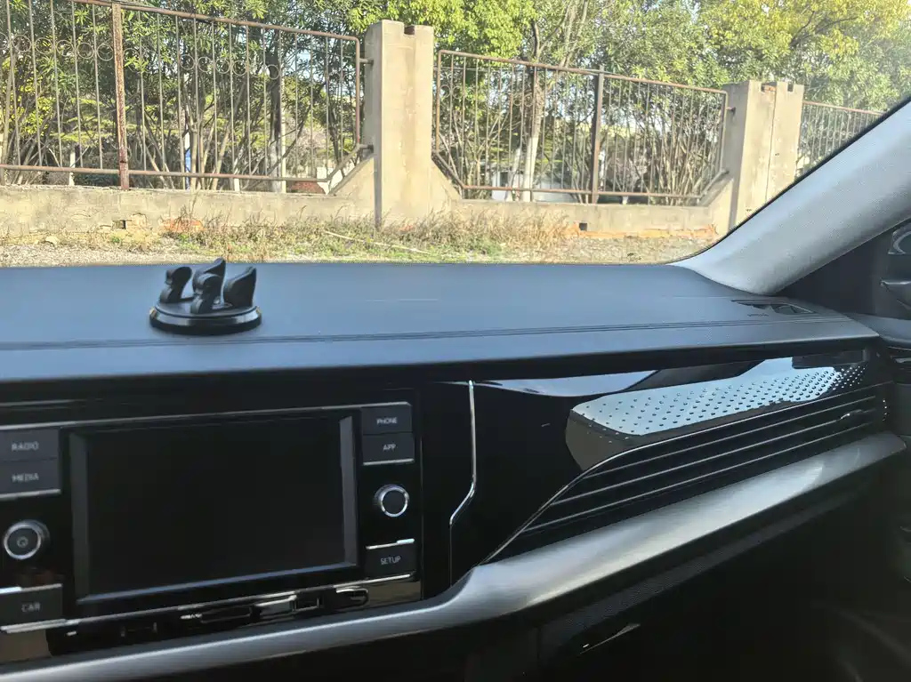 VOLKSWAGEN PASSAT 2019