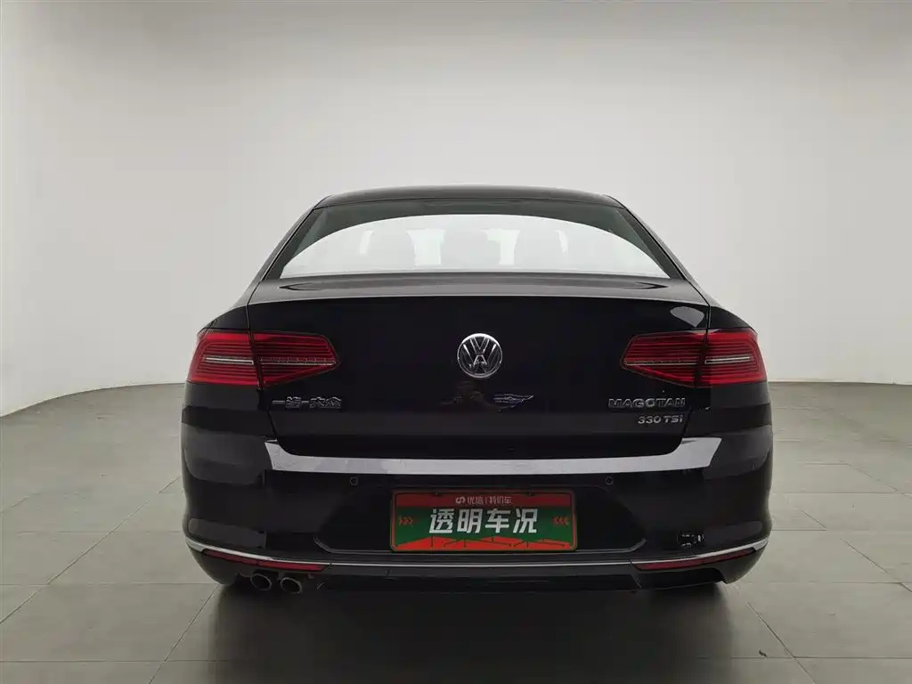 VOLKSWAGEN MAGOTAN 2018