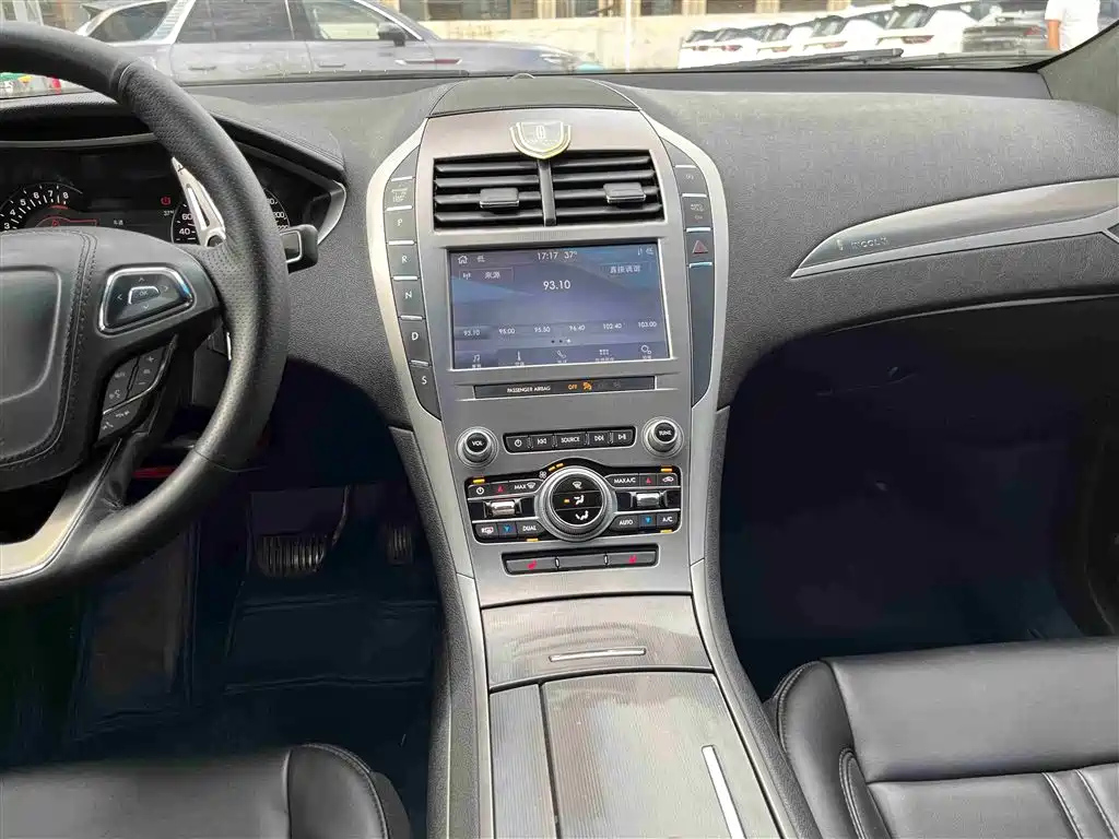 LINCOLN MKZ 2019