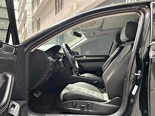 VOLKSWAGEN MAGOTAN 2023