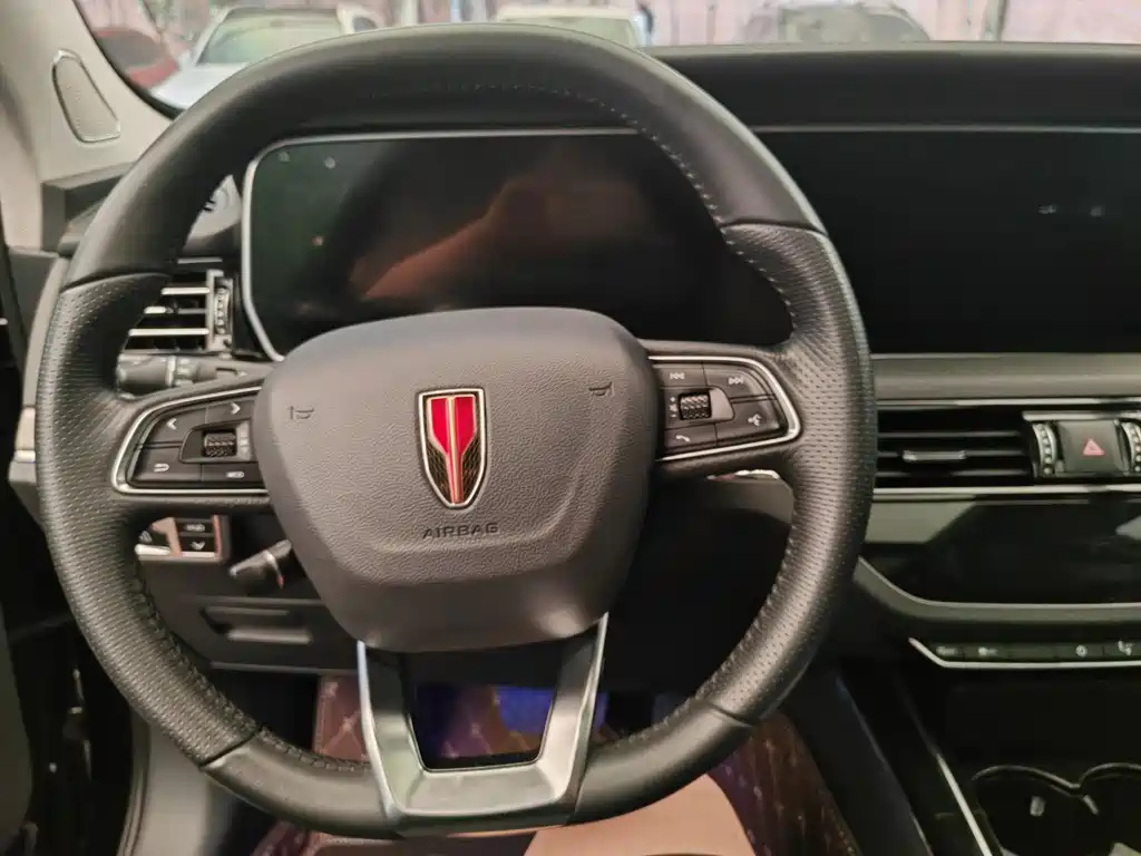 HONGQI HS5 2022