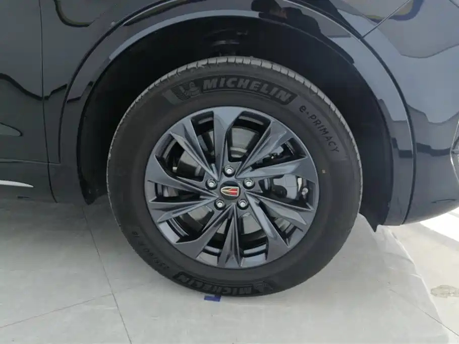 HONGQI HS5 2024