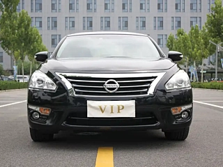 NISSAN TEANA 2015