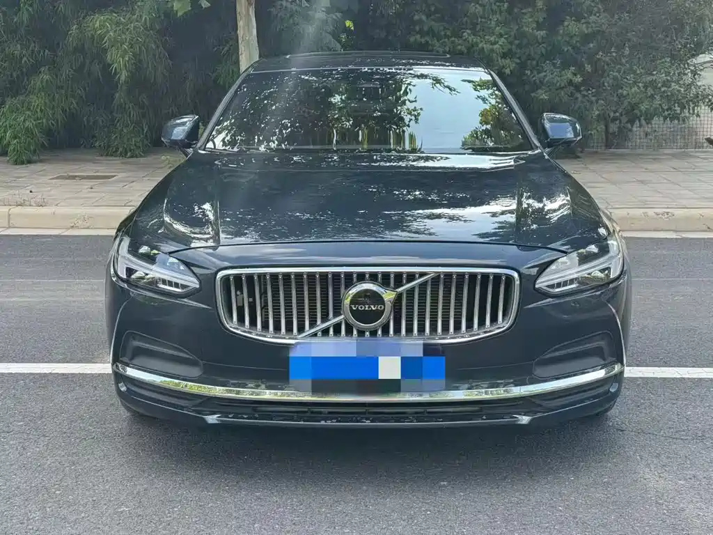 VOLVO S90 2024