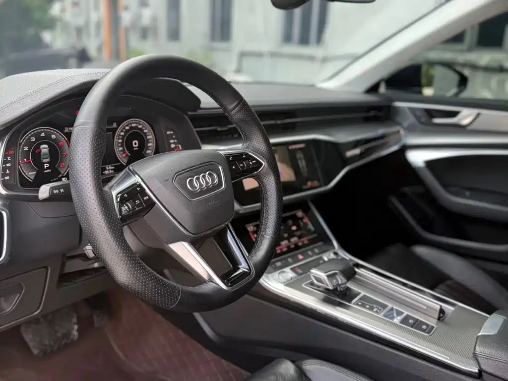 AUDI A6L 2019