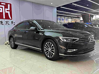 VOLKSWAGEN MAGOTAN 2020