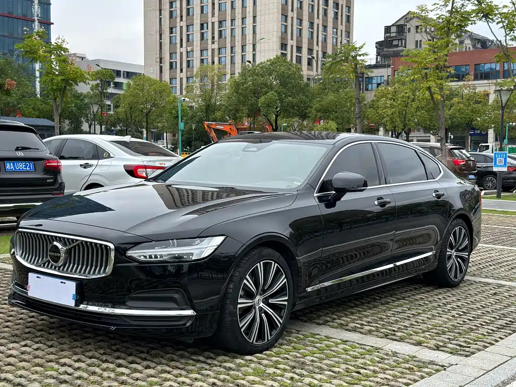 Аукционный лист VOLVO S90 2022
