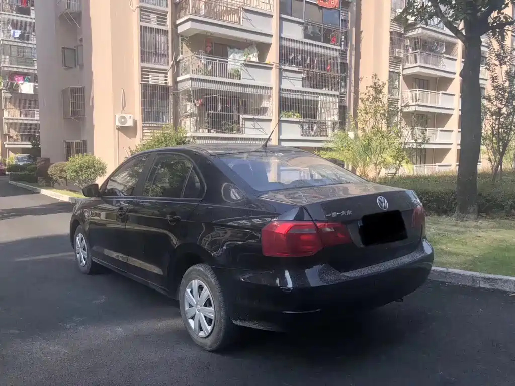 VOLKSWAGEN JETTA 2015