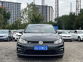 VOLKSWAGEN GOLF 2016