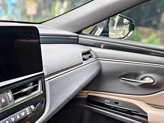 LEXUS ES 2022 YEAR 200 EXCELLENCE 2022