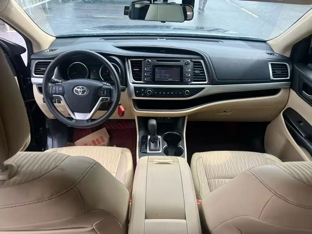 TOYOTA HIGHLANDER 2018