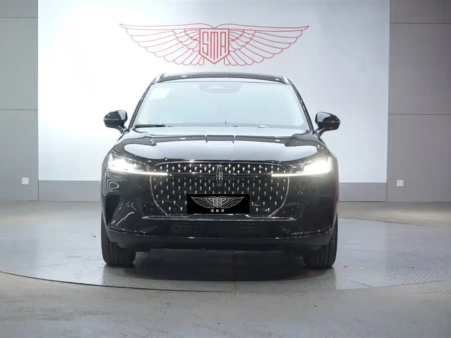 LINCOLN ADVENTURER 2024