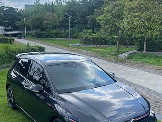 VOLKSWAGEN GOLF GTI 2022