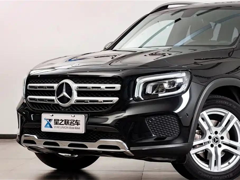 MERCEDES BENZ GLB 2023