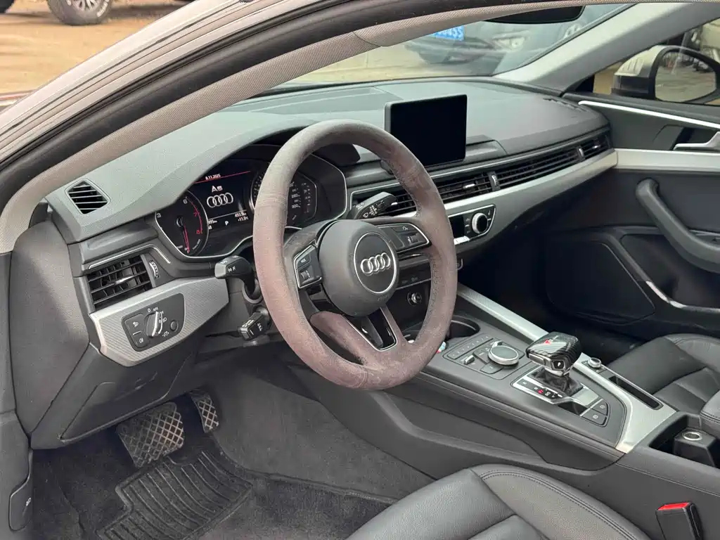 AUDI A5 2019