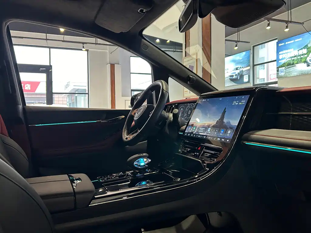 TRUMPCHI M8 2024