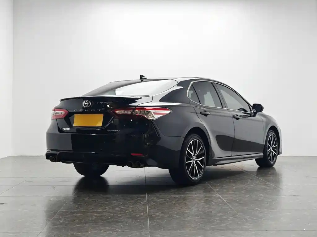 TOYOTA CAMRY 2021
