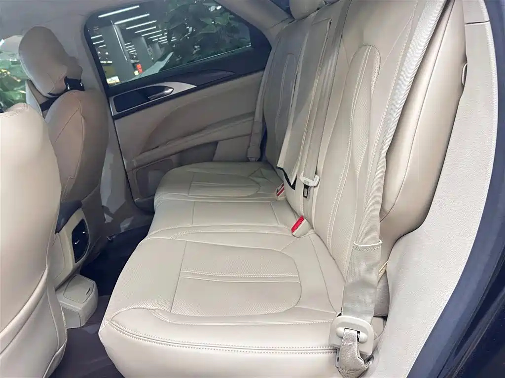 LINCOLN MKZ 2017