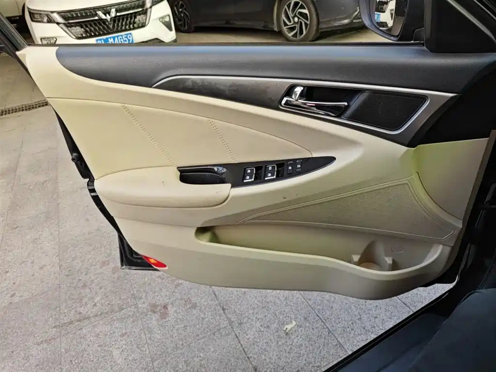 CHANGAN EADO 2016