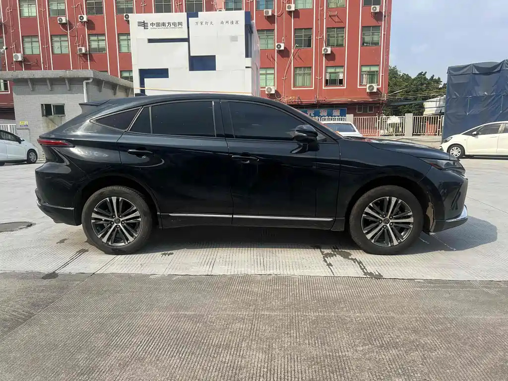 TOYOTA VENZA 2023