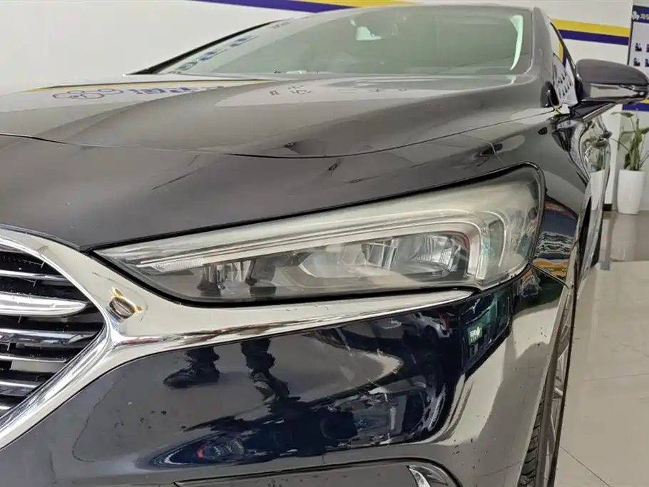 BUICK LACROSSE 2020