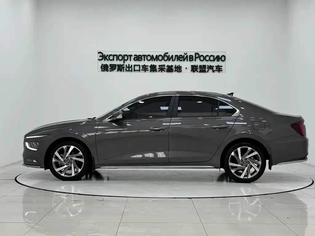 HYUNDAI MISTRA 2021
