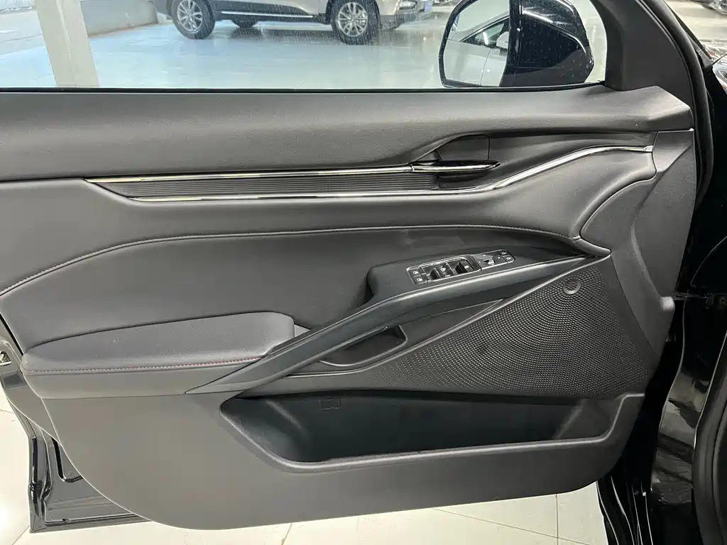 FORD MONDEO 2023