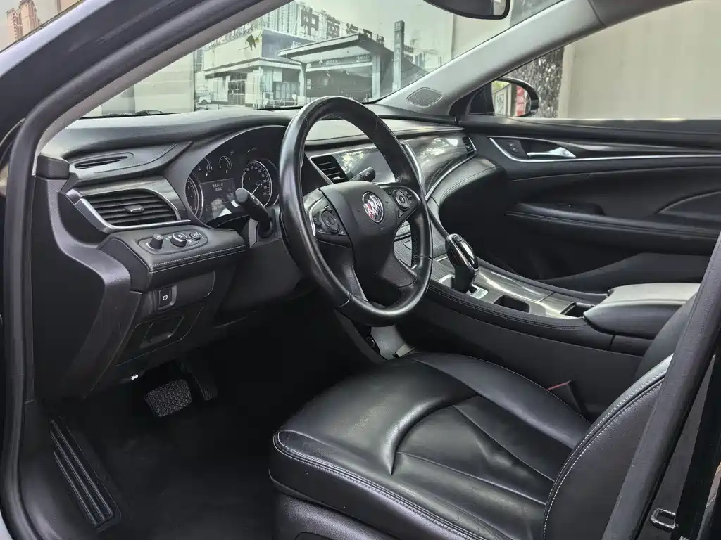BUICK LACROSSE 2020