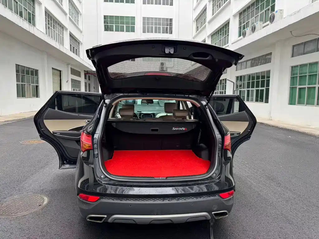 HYUNDAI SANTAFE 2013