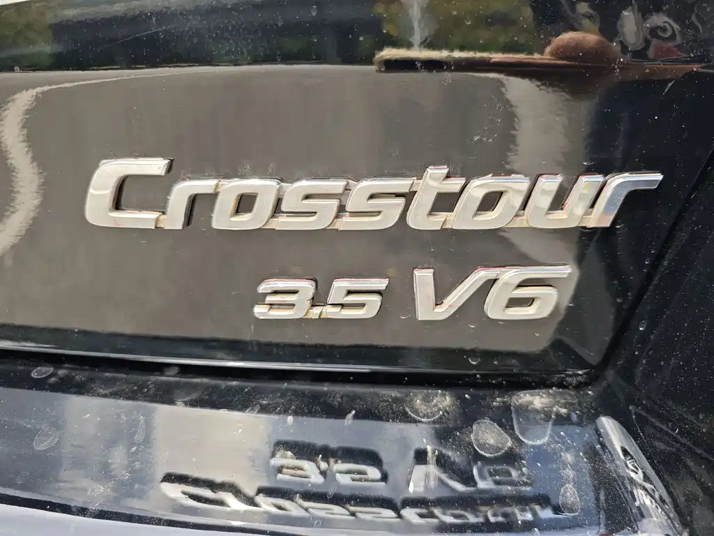 HONDA CROSSTOUR 2011