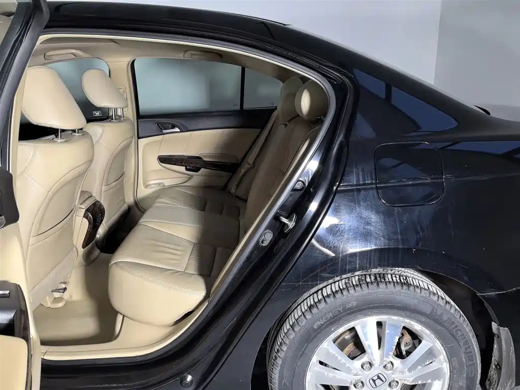 HONDA ACCORD 2010