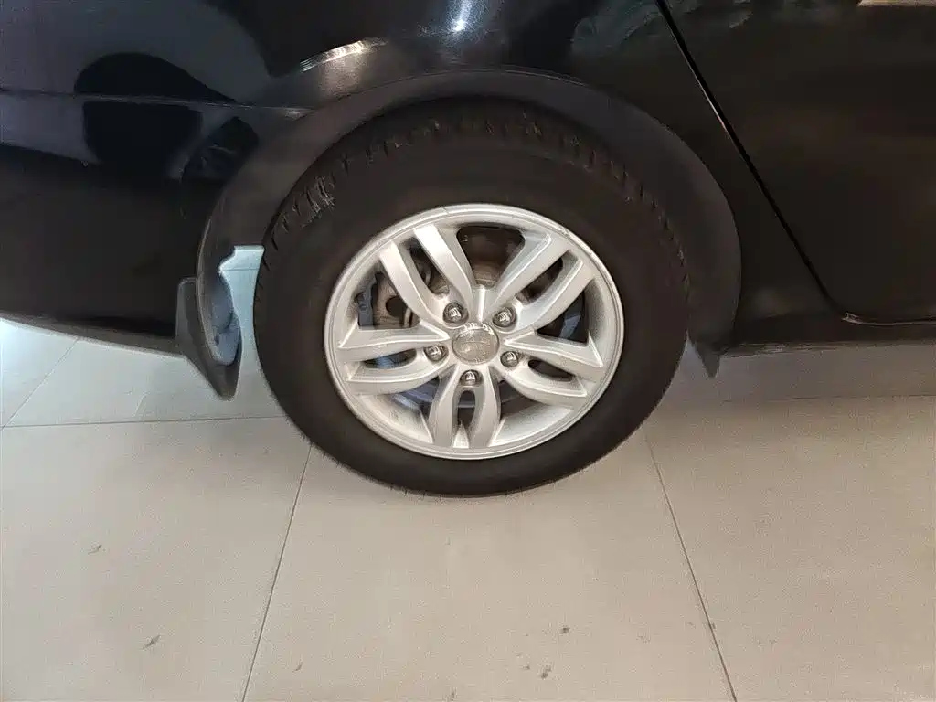 HYUNDAI CELESTA 2015