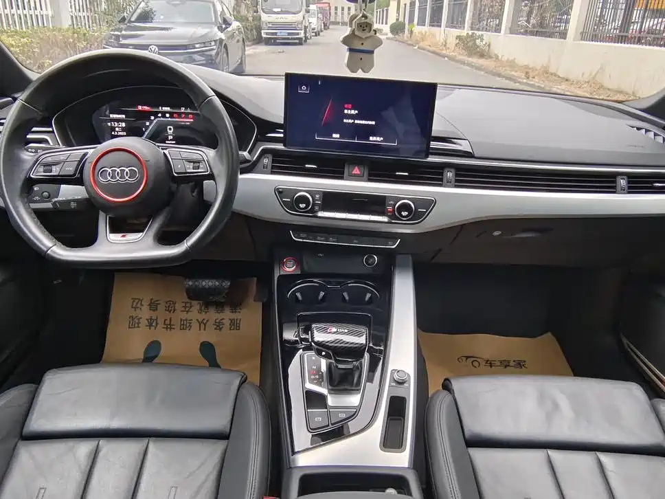 AUDI A5 2022