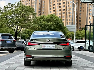 LEXUS ES  2020 YEAR 260 F SPORT 2020