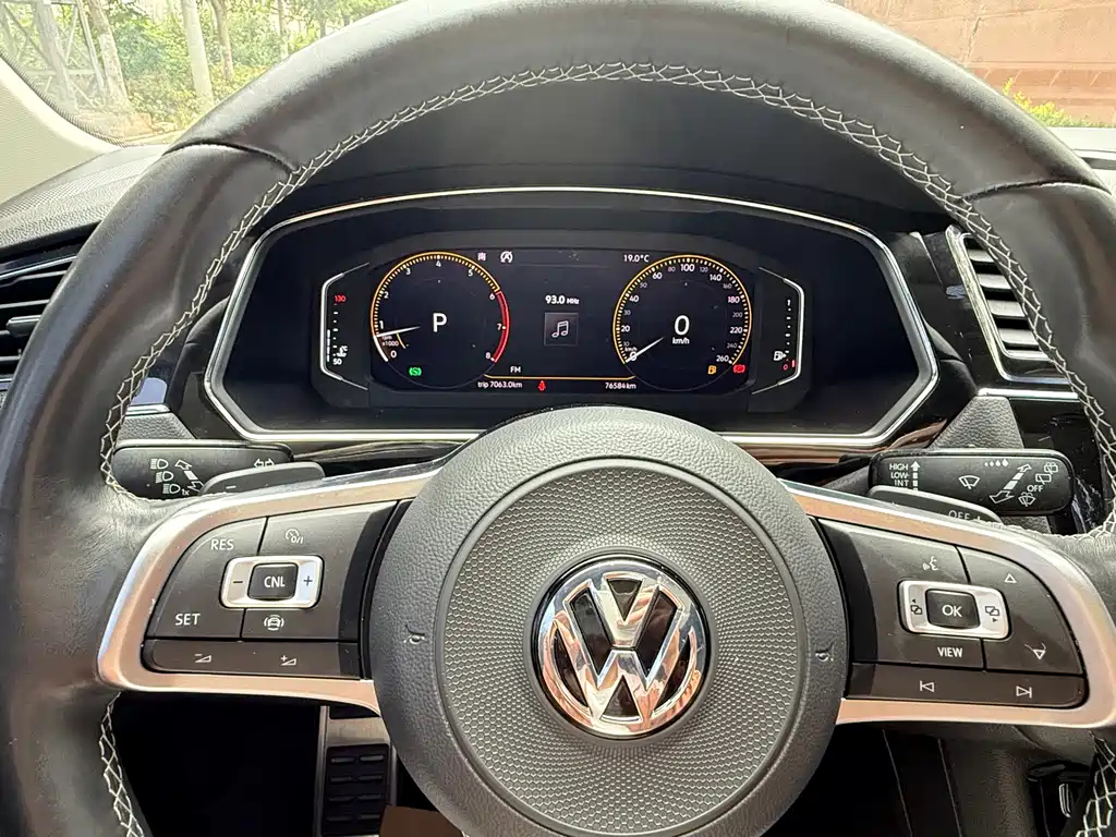 VOLKSWAGEN TIGUAN L 2019