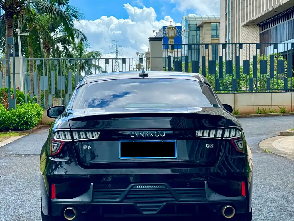 LYNK&CO 03 2019
