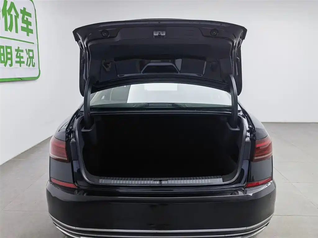 VOLKSWAGEN PASSAT 2022