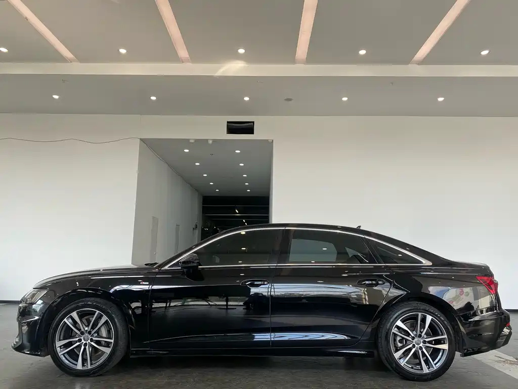 AUDI A6L 2019