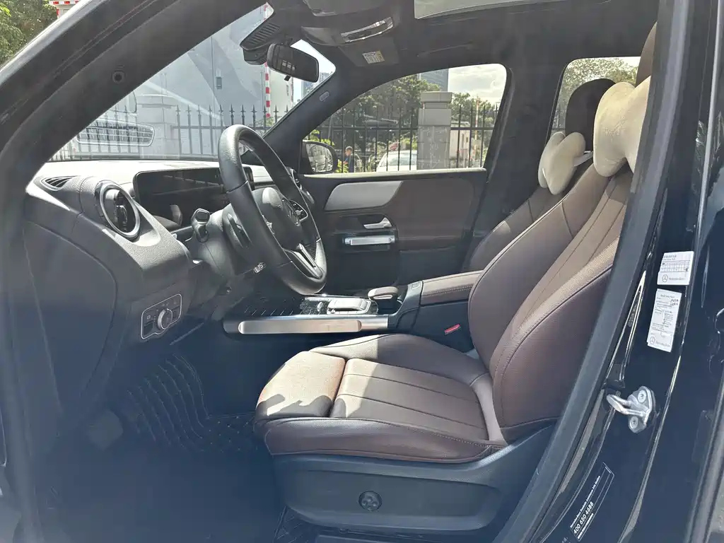 MERCEDES BENZ GLB 2022