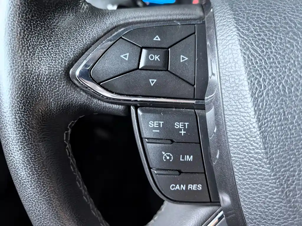 FORD TAURUS 2019