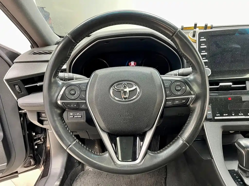TOYOTA AVALON 2019