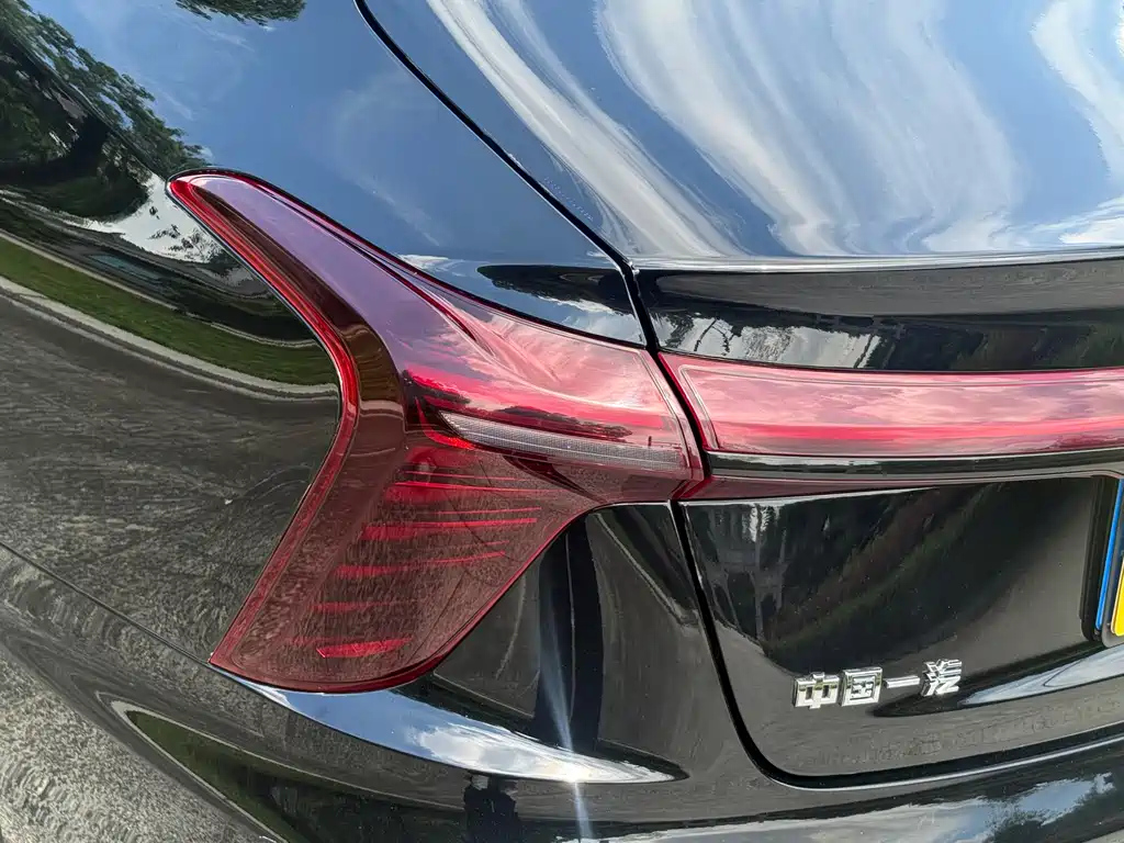 HONGQI H5 2024