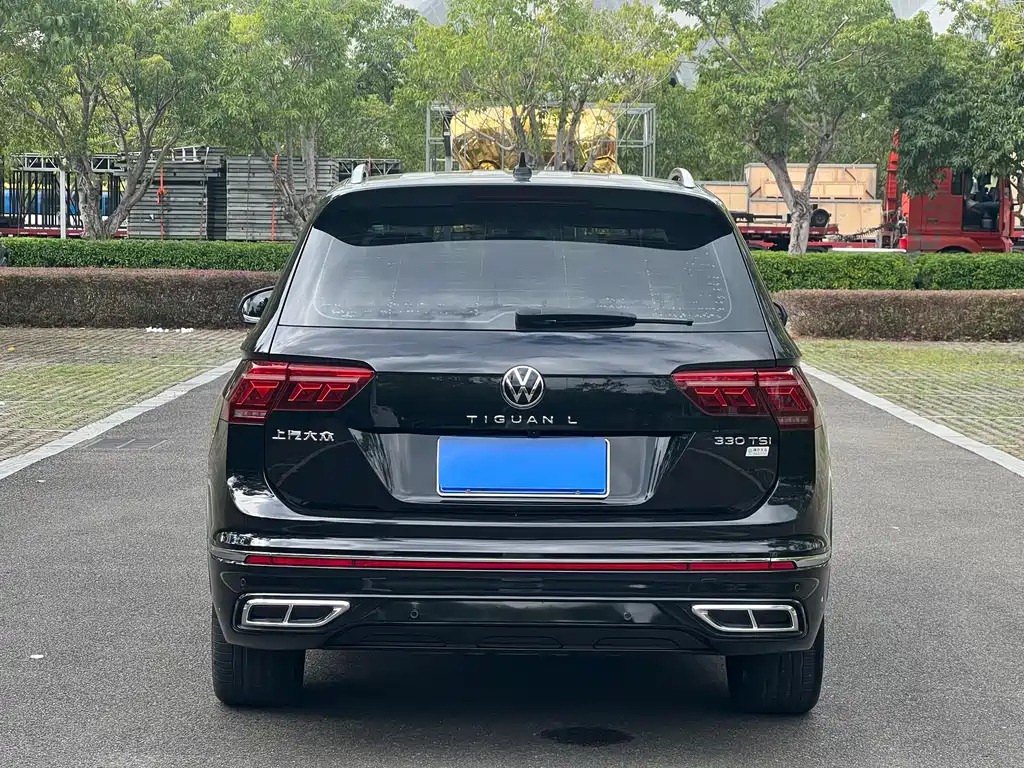 VOLKSWAGEN TIGUAN L 2021