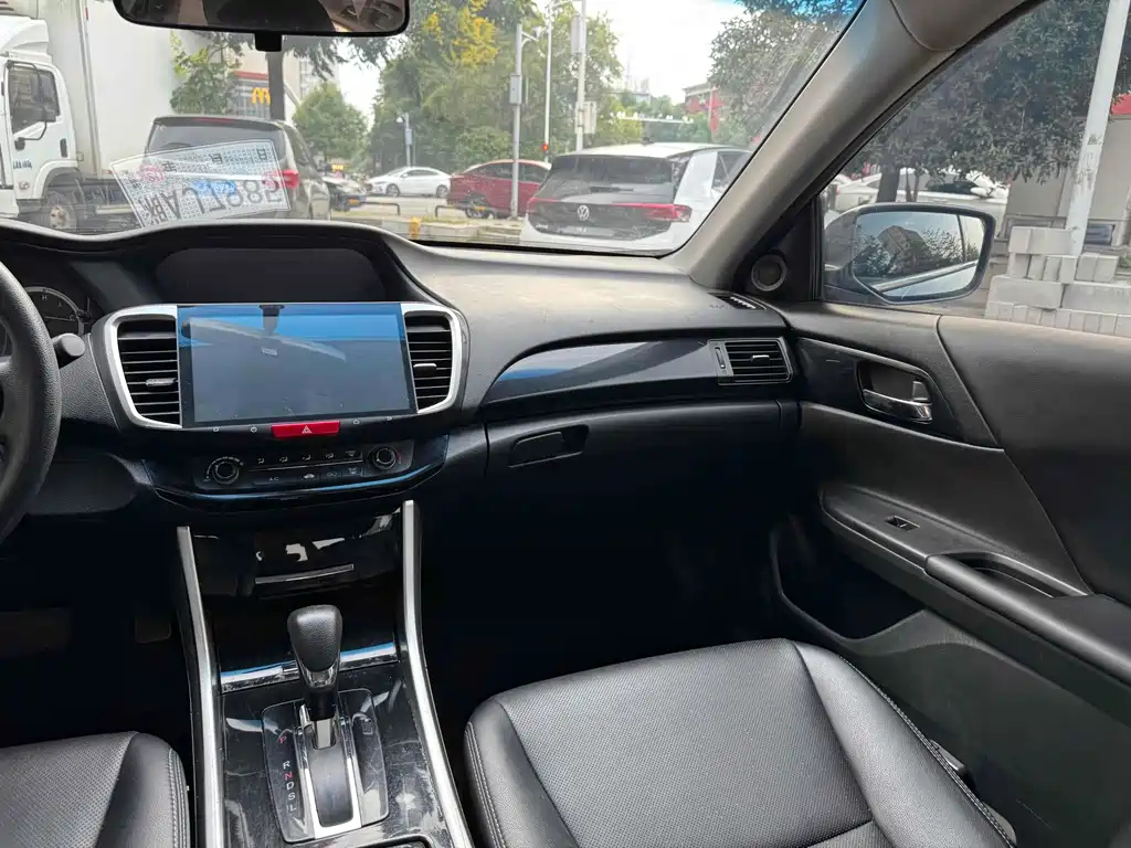 HONDA ACCORD 2017