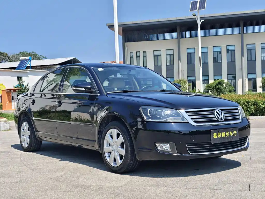 VOLKSWAGEN PASSAT LINGYU 2013